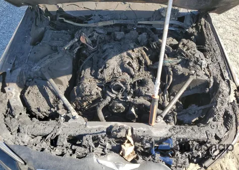 2018 Genesis G90 Ultimate z USA, uszkodzony, nr VIN KMHG54JH8JU049335